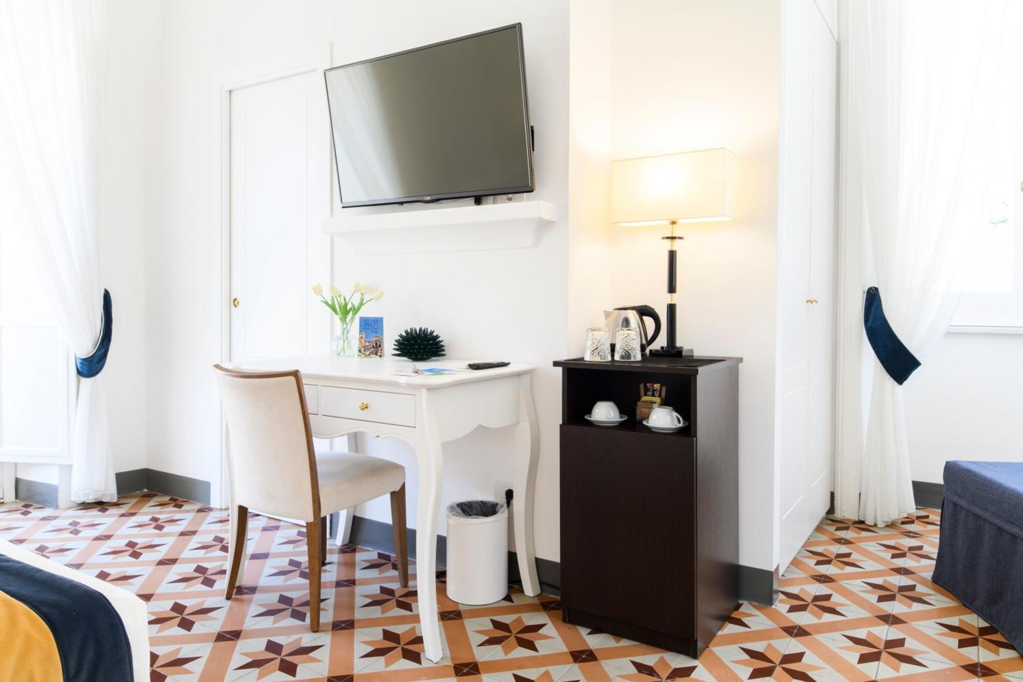 Luxury House Bed & Breakfast 2*