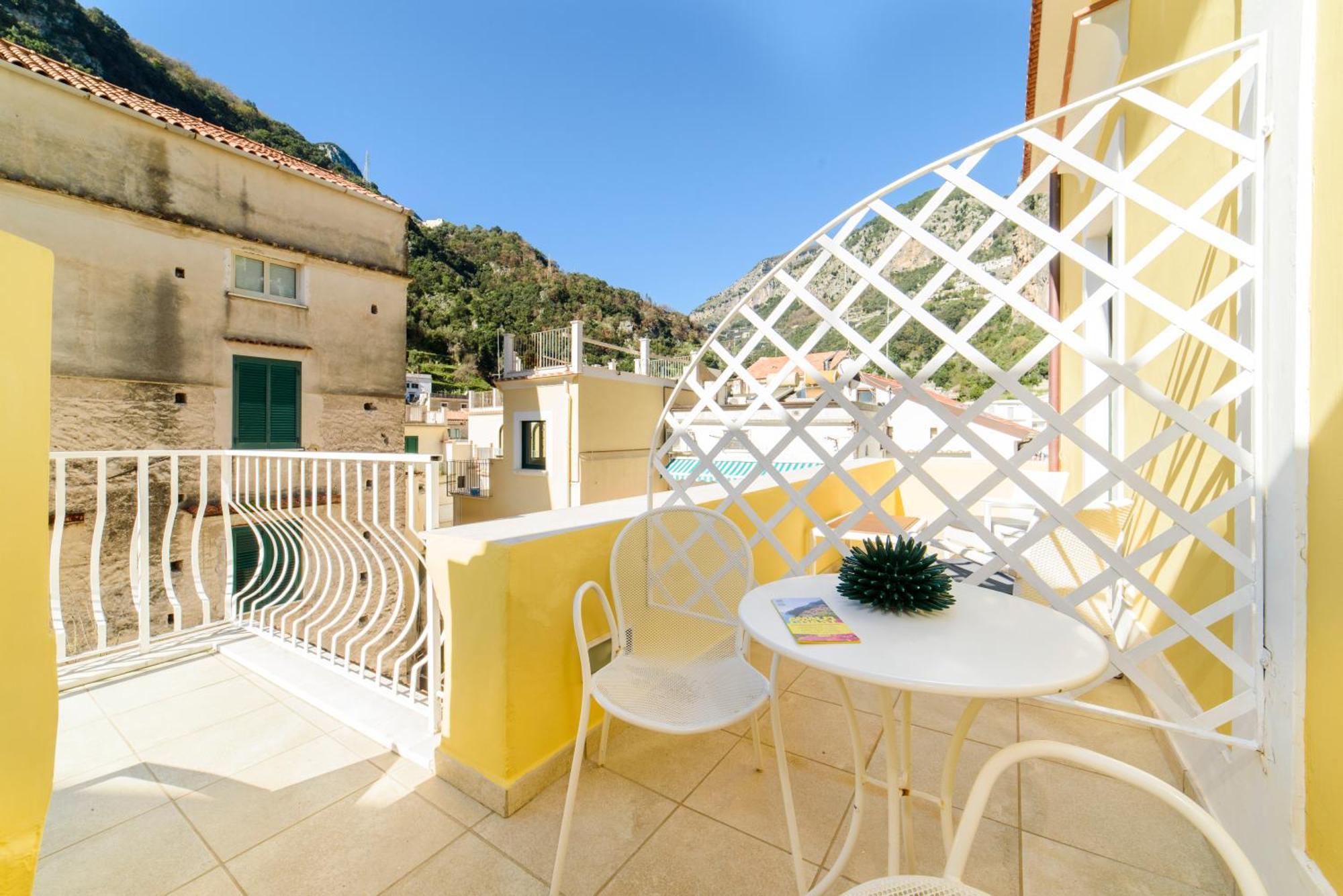 Luxury House Bed & Breakfast 2*