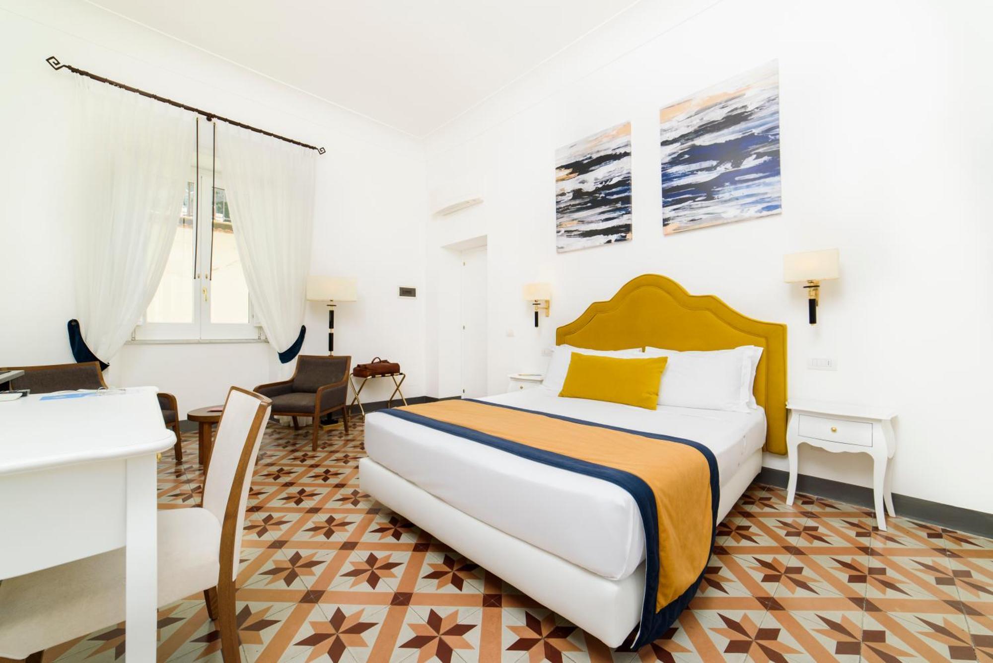 Luxury House Bed & Breakfast 2*